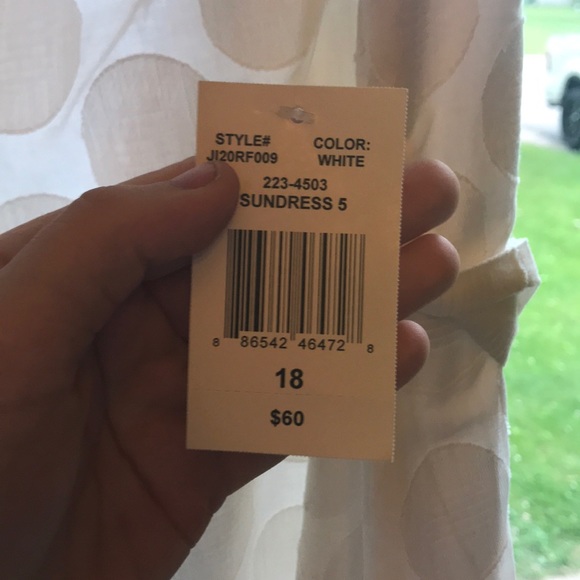 Dress - Picture 3 of 3